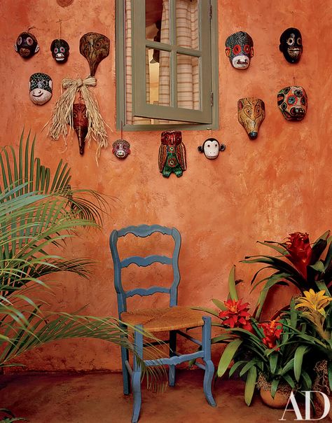 Hacienda Style Homes Mexican Bedroom, Hacienda Style Homes Mexican, Hacienda Mexico, Hacienda Style Home, Mexican Courtyard, Mexican Bedroom, Mexican Style Decor, Courtyard Wall, Mexican Interior Design