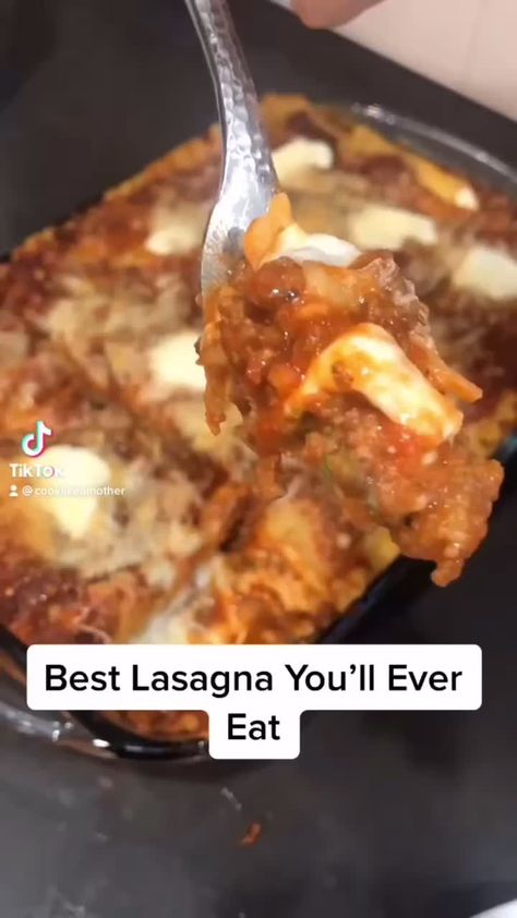 Yummy Lasagna Recipe, Diy Lasagna Recipes Easy, Lagsana Recipe Easy, Diy Lasagna Recipes, Lasagna Videos Recipe, How To Make A Lasagna, Home Made Lasagna Recipe, Lagsana Recipe, Lasagna Tiktok