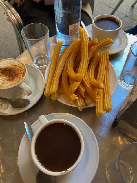 Churros Spain Aesthetic, Learn Wallpaper, Churros Madrid, Churros Spain, Churros Aesthetic, Spanish Lifestyle, Spain Vibes, Spanish Snacks, Angelina Core