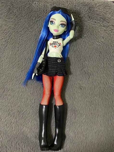 G3 Ghoulia, Monster High G3, Monster High Toys, Monster High Ghoulia, Monster High Clothes, Moster High, Custom Monster High Dolls, Doll Aesthetic, Zombie Girl