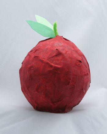 This art activity encourages your child to create her own papier-mache apple sculpture to give to a special teacher. Apple For Teacher, Apple Festival, Jewish Crafts, Teacher Craft, Teacher Activities, Back To School Crafts, Paper Mache Sculpture, Paper Mache Crafts, Presents For Teachers