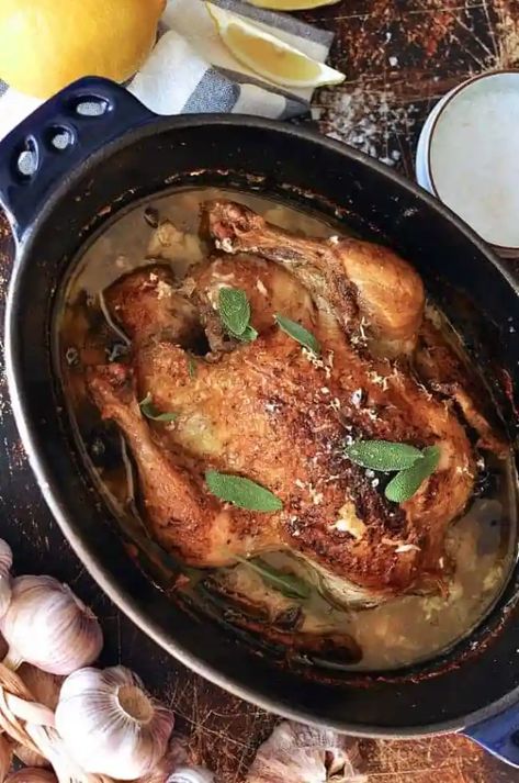 Jamie Oliver's Chicken in Milk in a casserole pot, fresh out of the oven ready for serving. Slow Cooker Kip, Slow Roast Chicken, Chicken In Milk, Slow Cooker Chicken Recipe, Jamie Oliver Chicken, Best Chicken Dishes, Best Roasted Chicken, Chicken Milk, Cheesy Chicken Broccoli