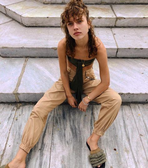 @gigiringel in the cobain cargo | #IAMGIA Gigi Ringel, Futuristic Character, Curly Bangs, I Am Gia, Fall Clothes, Alter Ego, Curly Hair Styles Naturally, Bold Fashion, Wardrobe Essentials