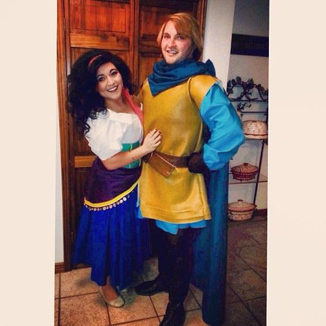 Esmeralda and Phoebus                                                                                                                                                     Más Esmeralda And Phoebus, Disney Couples Costumes, Esmeralda Costume, Disney Couple Costumes, Cute Couples Costumes, Halloween Parejas, Couple Cosplay, Romantic Princess, Disney Couple