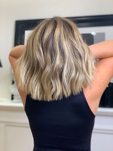 Beige Blonde Bob Hair, Highlighted Blonde Bob, Short Blonde Hair Summer, Blonde Highlights Lob, Dirty Blonde Hair With Highlights Short, Dark Blonde Long Bob, Medium Blonde Hair Cuts, Trendy Blonde Hair Short, Blonde Medium Bob