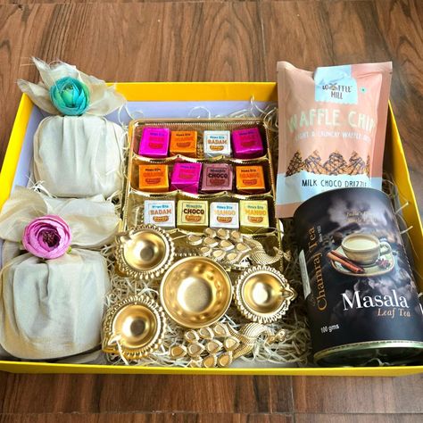 Make this festive season extra special for your family, friends and clients with our elegant Diwali hampers. #diwaligift #diwalihampers #diwaligifts #diwalihamper #festivehampers #gifthamper #giftbasket #giftideas #gift #weddingroomhampers #weddinggift #coffeehamper #weddinggifts #weddingfavours Coffee Hampers, Diwali Hampers, Corporate Diwali Gifts, Indian Wedding Gifts, Food Hampers, Indian Gifts, Diwali Gifts, Gift Hampers, Food Festival