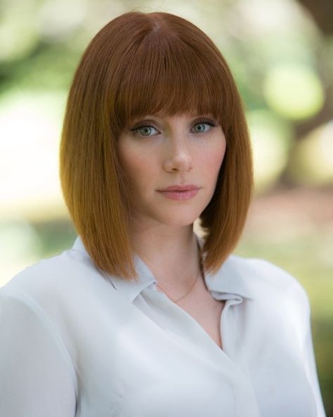 Claire Dearing from Jurassic World 2015. #jurassicworld #jurassicworld2 #jurassicworldfallenkingdom #jurassicpark #jurassicpark3… Brice Dallas Howard, Celebrity Bobs Hairstyles, Claire Dearing, Celebrity Bobs, Dallas Howard, Bryce Dallas Howard, Alexis Bledel, Redhead Beauty, Top Celebrities