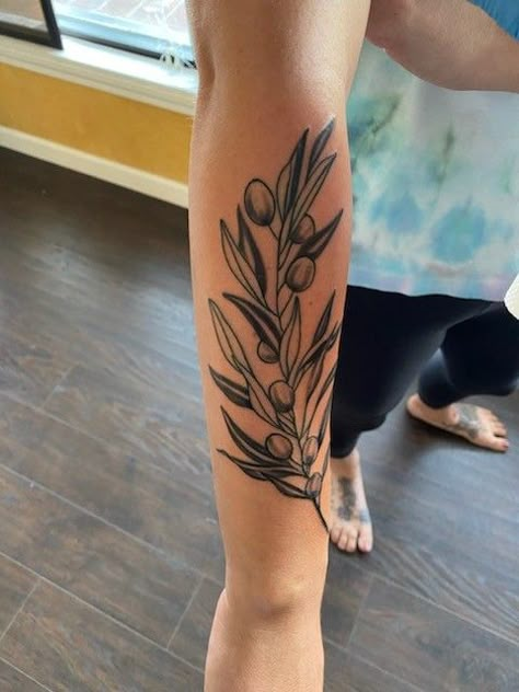 Olive Plant Tattoo, Olive Branch Tattoo Design, Tattoo Manifestation, Olive Branch Tattoo Mens, Oliver Tattoo, Olive Tree Tattoos, Olive Tattoo, Olive Branch Tattoo, Upper Back Tattoos