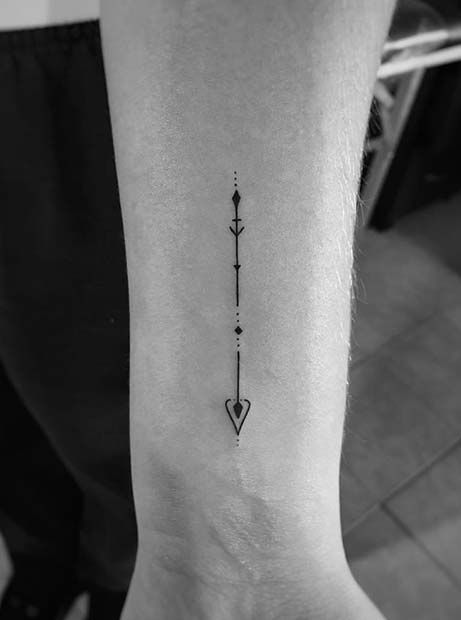 Arrow Tattoo Ideas, Simple Arrow Tattoo, Family First Tattoo, Arrow Tattoos For Women, Arrow Tattoo Design, Street Tattoo, Dragon Tattoo For Women, Shape Tattoo, Inspiration Tattoos