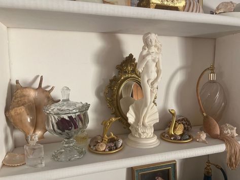 Aphrodite Room Decor, Greek Goddess Room Aesthetic, Aphrodite Magic, Aphrodite Altars, Venus In Pisces Aesthetic, Mermaid Aesthetic Room, Aphrodite Altar, Pjo Aesthetic, Aphrodite Cabin