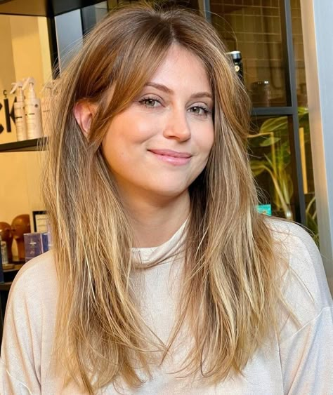 French Girl Hairstyles, Hair Ideas Long Hair, French Haircuts, French Haircut, French Girl Hair, Hair Ideas Long, Low Maintenance Hair, Effortless Hairstyles, French Hair