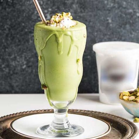 Pistachio Shake, Pistachio Milkshake, Ice Creame, Gf Df Recipes, Pistachio Gelato, Ice Cream Shake, Df Recipes, Vegan Yogurt, Down Town