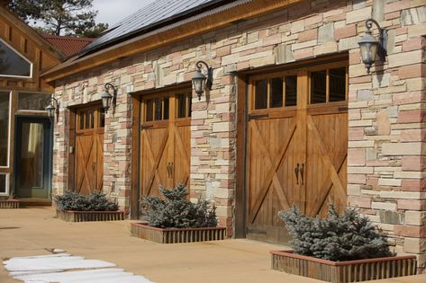 Windows In Garage, Rustic Garage Door, Cabin Garage Doors, Farmhouse Garage Doors, Rustic Garage Doors, Cool Garages Barn Door, Rustic Garage Doors Wood, Farm House With Wood Doors And Wood Garage Door, Lodge Garage Doors