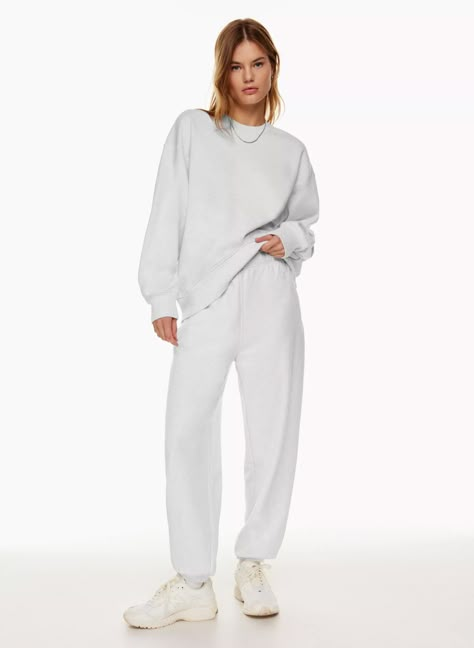 Aritzia Sweatsuit, Sweatpant Sets, Aritzia Sweatpants, Matching Sweatsuit, Ruched Leggings, Sweatsuit Set, Flare Top, Sweatshirt Outfit, Fleece Sweatpants