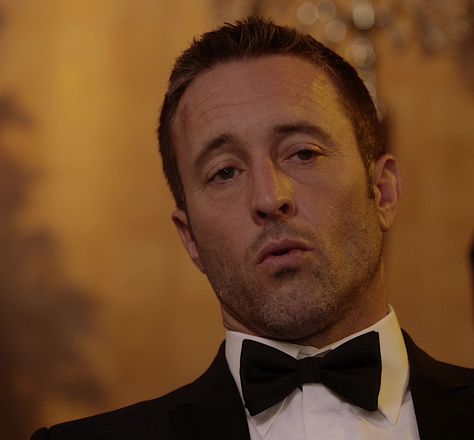 All About Steve, Hawaii Five O, Three Rivers, Alex O'loughlin, Waste Time, Famous People, Hawaii, Tv Shows, Historical Figures