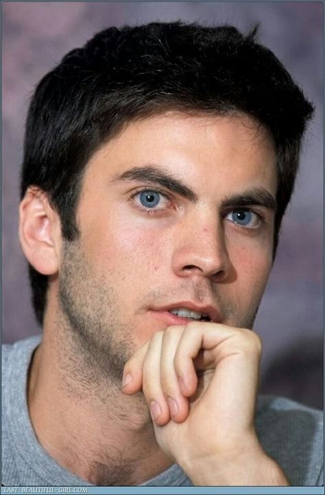 WES BENTLEY 💘 Wes Bentley, Male Reference, Donald Sutherland, Timothy Olyphant, Hottest Male Celebrities, Hollywood Men, Male Characters, Male Character, Baby Blues