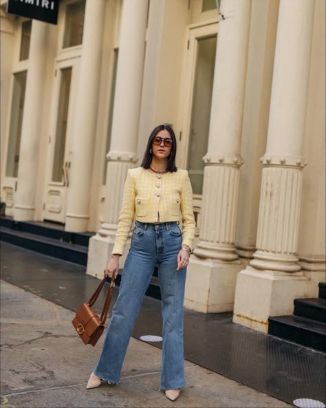 Yellow Tweed Blazer Outfit, How To Style A Yellow Blazer, Tweed Cropped Jacket Outfit, Yellow Tweed Jacket Outfit, Tweed Set Outfit, Houndstooth Blazer Outfit, Yellow Blazer Outfit, Tweed Blazer Outfit, Celine Jacket