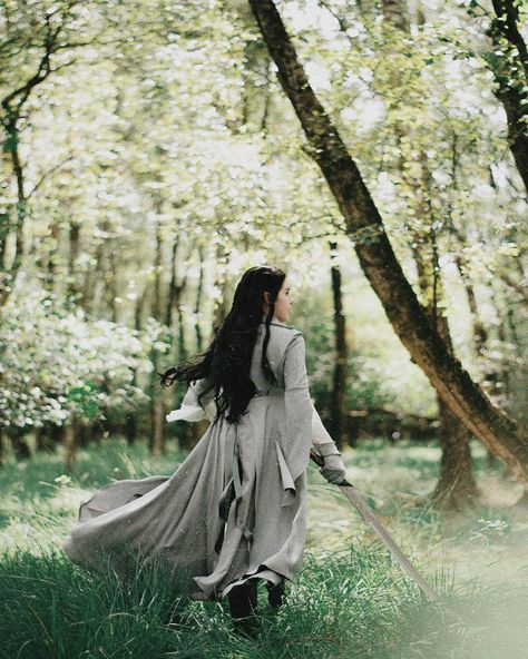 Lea on Instagram: “Arwen Undomiel  On Sunday I met the amazing @talithaisabelcosplay form the Netherlands! We had an AMAZING shoot together, she’s an…” Arwen Undomiel, Photography Dress, Funny Tattoos, Travel Outdoors, Jrr Tolkien, Legolas, Dark Lord, Fantasy Aesthetic, Wedding Art