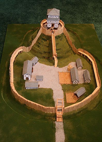 Motte And Bailey, Motte And Bailey Castle, Battle Of Hastings, Model Castle, Castle Project, Norman Castle, Chateau Medieval, Plans Architecture, William The Conqueror