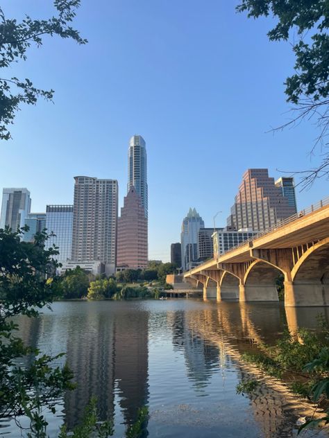 Bridge over ladybird like in austin TX Austin City Aesthetic, Downtown Austin Texas Aesthetic, Austin Aesthetic Night, Austin Vibes, Austin Aesthetic, Austin Lake, Lady Bird Lake Austin Texas, Austin Tx Skyline, Downtown Austin Texas