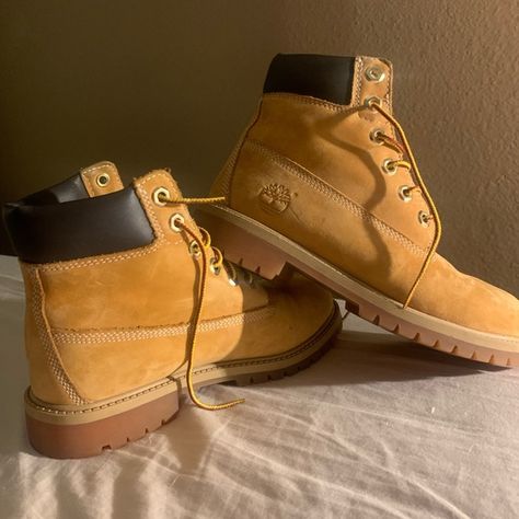 TIMBERLANDS size 4 kids/youth Timberlands, Grade School, 4 Kids, Timberland Boots, Cold Weather, Size 4, Boots, Fashion Trends, Closet