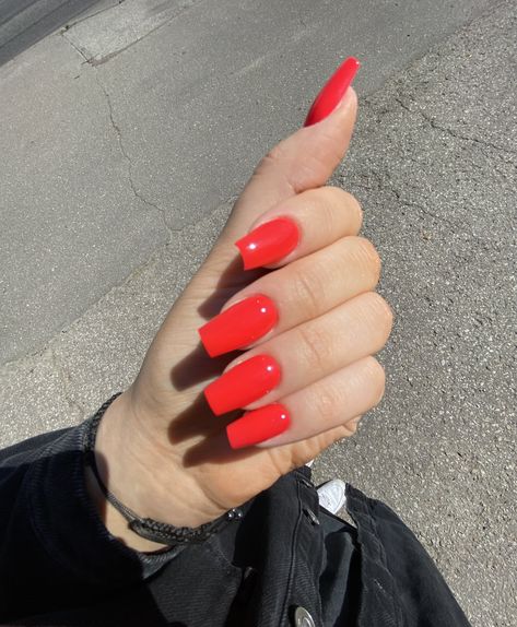 Vibrant Red Nails, Red Neon Nails, Bright Red Acrylic Nails, Neon Red Nail Polish, Neon Red Nails, Acrylic Nails Neon, Hot Red Nails, Bright Neon Nails, Ballerina Nails Short