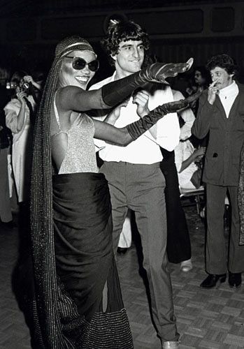 Studio 54 New York, Studio 54 Fashion, Studio 54 Party, Disco Style, City Club, Disco Fever, Disco Era, Grace Jones, 70s Disco