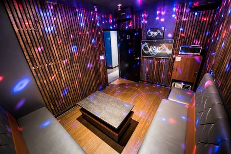 Private Karaoke Room Design, Small Karaoke Room Design, Japanese Karaoke Room, Korean Karaoke Room Aesthetic, Korean Karaoke Room, Karaoke Aesthetic Korean, Karaoke Room Design Interiors, Karaoke Room Aesthetic, Korean Neighborhood