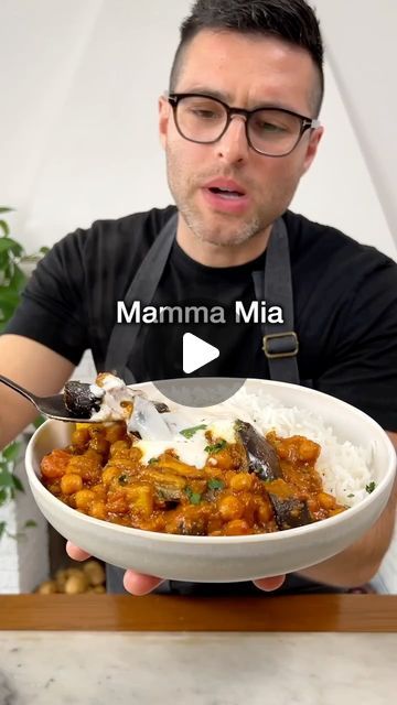 Nico Pallotta on Instagram: "Creamy Eggplant Curry 🍆

⭐️ Get Recipe: https://theplantbasedschool.com/eggplant-curry/

Buttery-tender eggplant cubes in a creamy and tasty curry sauce are a winning combination in this easy eggplant curry recipe.

Serve it with white rice or naan bread for a balanced Indian–inspired dinner. It takes about 30 minutes to make.

⭐️ Ingredients
1¼ pound (20 ounces) (560 grams) eggplant, about 1 very large or two small (+ 1½ tbsp olive oil, ½ tsp salt, ¼ tsp black pepper for roasting)
1 tablespoon olive oil
1 medium onion chopped
2 cloves garlic grated
1 teaspoon ginger grated
2 teaspoons curry powder
1 teaspoon cumin seeds or ground
¼ teaspoon red pepper flakes
1 teaspoon turmeric powder
½ teaspoon ground coriander
½ teaspoon black pepper
1 teaspoon salt
2 - 3 c Creamy Eggplant, Aubergine Recipes, Easy Eggplant, Cooked Chickpeas, Aubergine Recipe, Eggplant Recipes Easy, Famous Recipes, Eggplant Curry, Vegetable Side Dishes Recipes