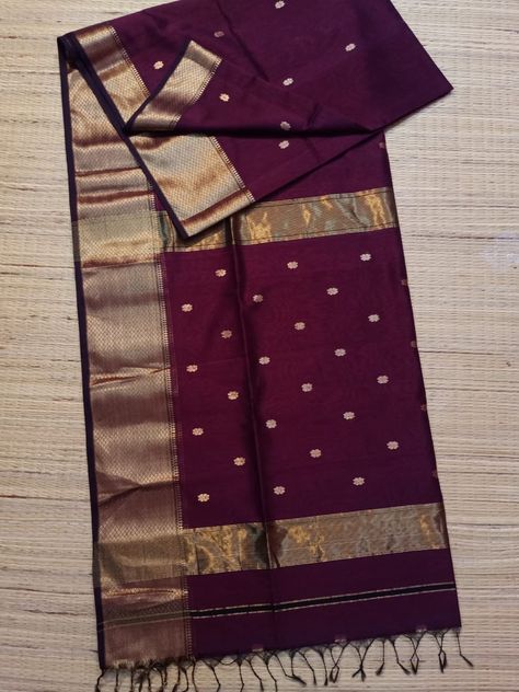 Maheshwari Saree Silk Cotton, Maheshwari Saree, Saree Material, Grey Prom Dress, Saree Silk, Hacks Clothes, Whatsapp Call, Satin Saree, Suits Design