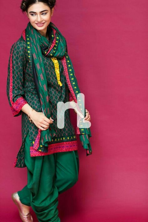 Pakistani Casual Dresses, New Fashion Saree, Women Trousers Design, Nishat Linen, Cutie Cat, Womens Pants Design, Black Lehenga, Hania Amir, Kid Clothing