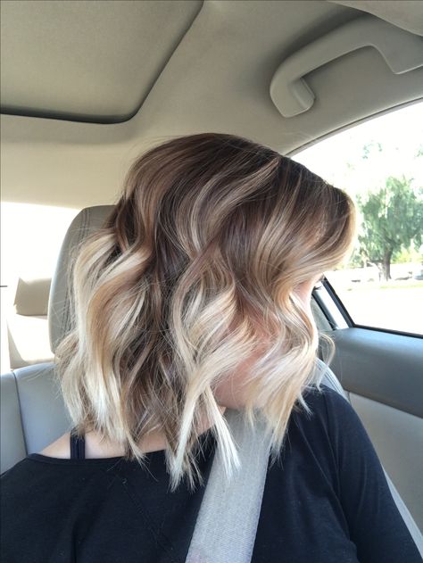 Loving this Brown to Blonde short bayalage! @hairby_jade Short Bayalage, Brown To Blonde Hair, Ombre Bayalage, Blonde Ombre Bob, Hidden Hair Color, Short Brunette Hair, Baylage Hair, Blonde Ombré, Mom Haircuts