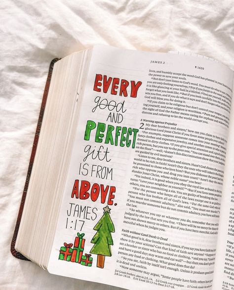 Christmas Bible Study For Teens, Christmas Bible Journaling Ideas, Christmas Bible Journaling, Bible Annotations, Christmas Bible Study, Easy Bible Study, Bible Drawings, Bible Highlighting, Every Good And Perfect Gift