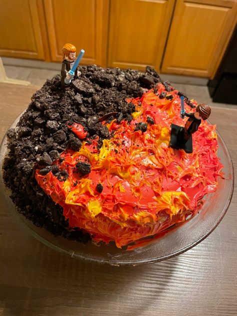 Battle Of Mustafar Cake, Star Wars Cake Anakin Obi Wan, Star Wars Revenge Of The Sith Cake, Star Wars Mustafar Cake, Mustafar Cake Star Wars, Star Wars Anakin Vs Obi Wan, Star Wars Birthday Party Ideas Cake, Star Wars Cake Design, Star Wars Lava Cake