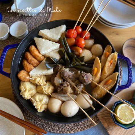 Oden Food, Dashi Soup, Japanese Hot Pot, Soup Pot, Radishes, Cooking Ideas, Hot Pot, Cold Season, Skewers