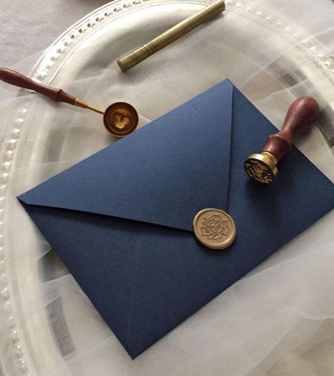 Blue Envelopes, Pocket Wedding Invitations, Beauty Art Drawings, Navy Blue Wedding, Wax Stamp, Fit Ideas, March 21, Diy Invitations, Letter Paper