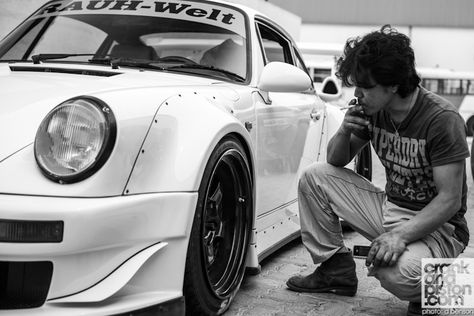 RAUH-Welt Begriff Nakai back to Dubai, UAE, and watches the birth of the second RWB car to hit the region. Nakai San, Akira Nakai, Mechanics Aesthetic, Rwb Porsche, Rauh Welt, Film Photos, People Fall In Love, Pretty Cars, Porsche Design