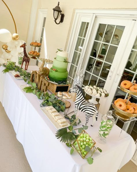 Wild One Candy Table, Safari Drink Station, Safari Birthday Party Table Set Up, Safari Party Favors For Adults, Safari Baby Shower Treat Table, Wild One Table Centerpiece, Safari Baby Shower Boy Dessert Tables, Safari Dessert Table Ideas, Wild One Centerpieces