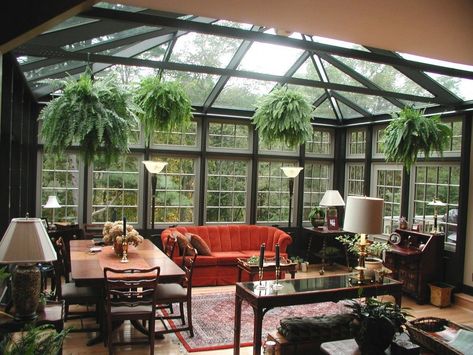 21 Incredibly Beautiful Solarium Ideas For Four-Season Enjoyment Solarium Ideas, Conservatory Windows, Conservatory Design, Sunroom Designs, Enclosed Patio, Lots Of Windows, Tainan, Design Del Prodotto, Apartment Inspiration