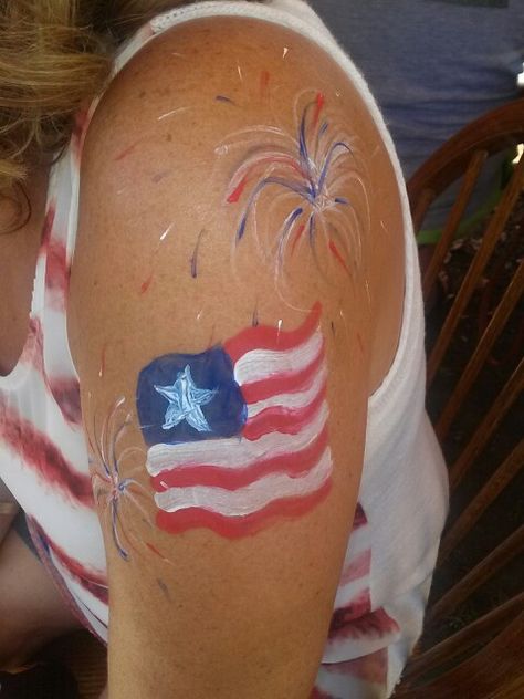 4tg Of July Face Paint, 4th Of July Body Art, Red White And Blue Face Paint Ideas, 4th Of July Leg Painting Ideas, Fourth Of July Body Paintings, 4 Of July Face Paint Easy, Fourth Of July Face Paint Easy, Forth Of July Face Painting, Fourth Of July Face Painting