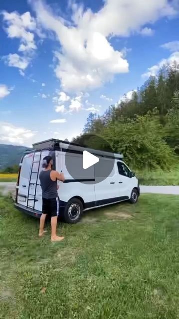 Vivaro Camper, Camper Van Life, Bus Living, Home On Wheels, Bus Life, Bus Conversion, A Yacht, Campervan Conversions, Diy Camper