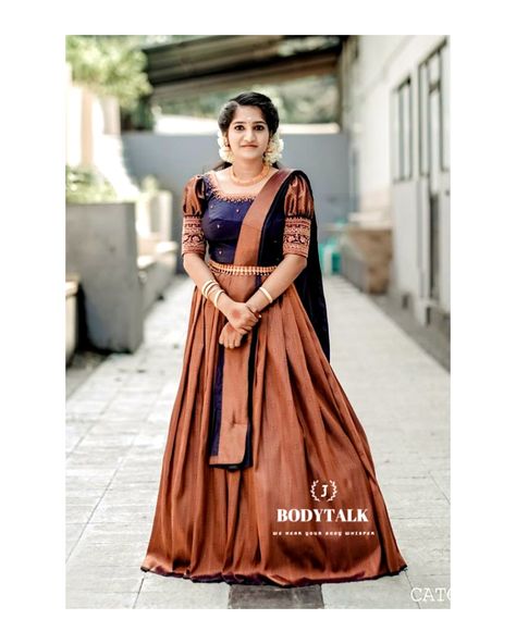 Dhavani Set New Model, Dhavani Designs, Dhavani Set, Kerala Traditional Dress, Ethnic Tops, Kerala Engagement Dress, Wedding Tops, Onam Outfits, Classroom Goals