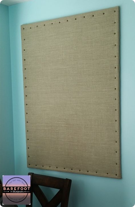 DIY Home Decor ~ Make a huge burlap bulletin board for only $20 and in less than an hour! Burlap Bulletin Boards, Diy Bulletin Board, Burlap Projects, Living Room Upholstery, Diy Burlap, Burlap Crafts, Renovation Design, Decor Guide, Easy Home Decor