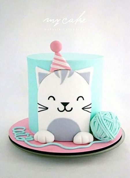 Cake Wrecks - Home - Sunday Sweets Goes Crazy Cat Lady Gökkuşaği Pasta, Tort Hello Kitty, Kitten Birthday Party, Birthday Cake For Cat, Mini Torte, Kitten Birthday, Cat Birthday Party, Animal Cakes, A Birthday Cake