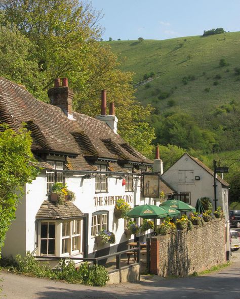 The Times best summer pubs in Britain — drink, eat, stay the night British Summer Time, English Summer Aesthetic, British Summer Aesthetic, British Countryside Aesthetic, British Summertime, Aesthetic Medieval, Rustic Inn, Countryside Girl, Countryside Aesthetic