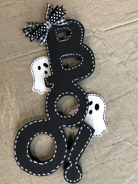 Eek Halloween Sign, Dollar Tree Boo And Eek Signs, Boo Sign From Dollar Tree, Dollar Tree Boo Sign Ideas, Boo Signs For Halloween Diy, Eek Sign From Dollar Tree, Dollar Tree Boo Sign, Diy Halloween Wall Decor, Porta Halloween