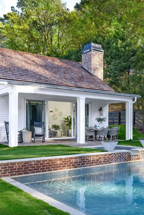 Elevate your backyard with a versatile place that’s prime for laid-back entertaining. Pool House With Living Quarters, Guest Cottage Plans, Tiny Pool House, Farmhouse Pool House, Pool House Floor Plans, Lowcountry Cottage, Small Pool House, Backyard Pool House, Pool House Cabana