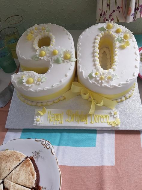 90th Birthday Cake Ideas For Grandma, 90 Th Birthday Cake Ideas, 90 Year Old Birthday Cake, 90th Bday Cake, 90th Birthday Cakes Grandma, 90th Birthday Party Ideas For Grandma, 95 Birthday Cake, 20 Cake Ideas, 95th Birthday Cake