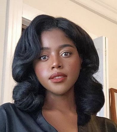 Classic Black Hairstyles, Black Woman Vintage Hairstyle, Black 50s Hairstyles, 1960s Hair Black Women, 50s Black Women Hairstyles, 40s Hairstyles Black Women, 1960s Black Hairstyles, 50s Makeup Black Women, 40s Inspired Makeup