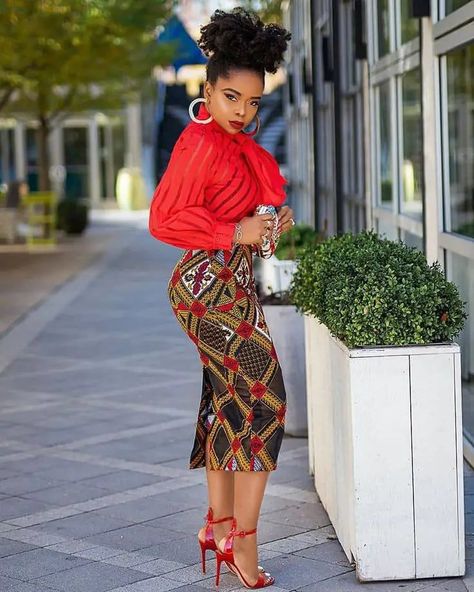 Congolese Fashion, Chitenge Outfits, Ankara Skirt Styles, Engagement Design, Ankara Skirts, African Chic, Skirt Styles, Ankara Skirt And Blouse, African Print Skirt